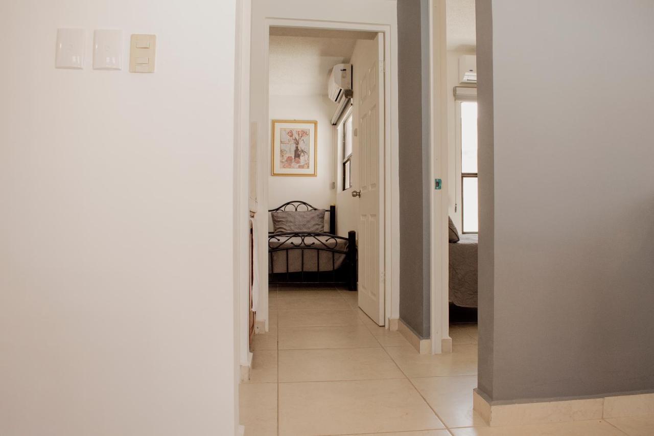 Suites Cervantes Chihuahua Exterior foto